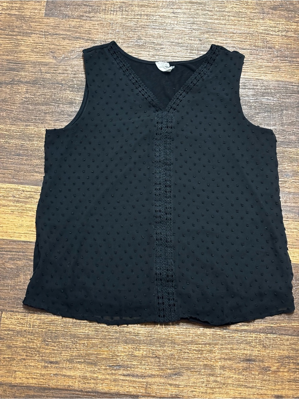 NAIF Black Sleeveless Dotted V‑Neck Camisole with Crochet Trim